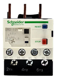 O Relé de Controle Industrial Schneider TeSys LRD pode ser montado diretamente sob os contatores